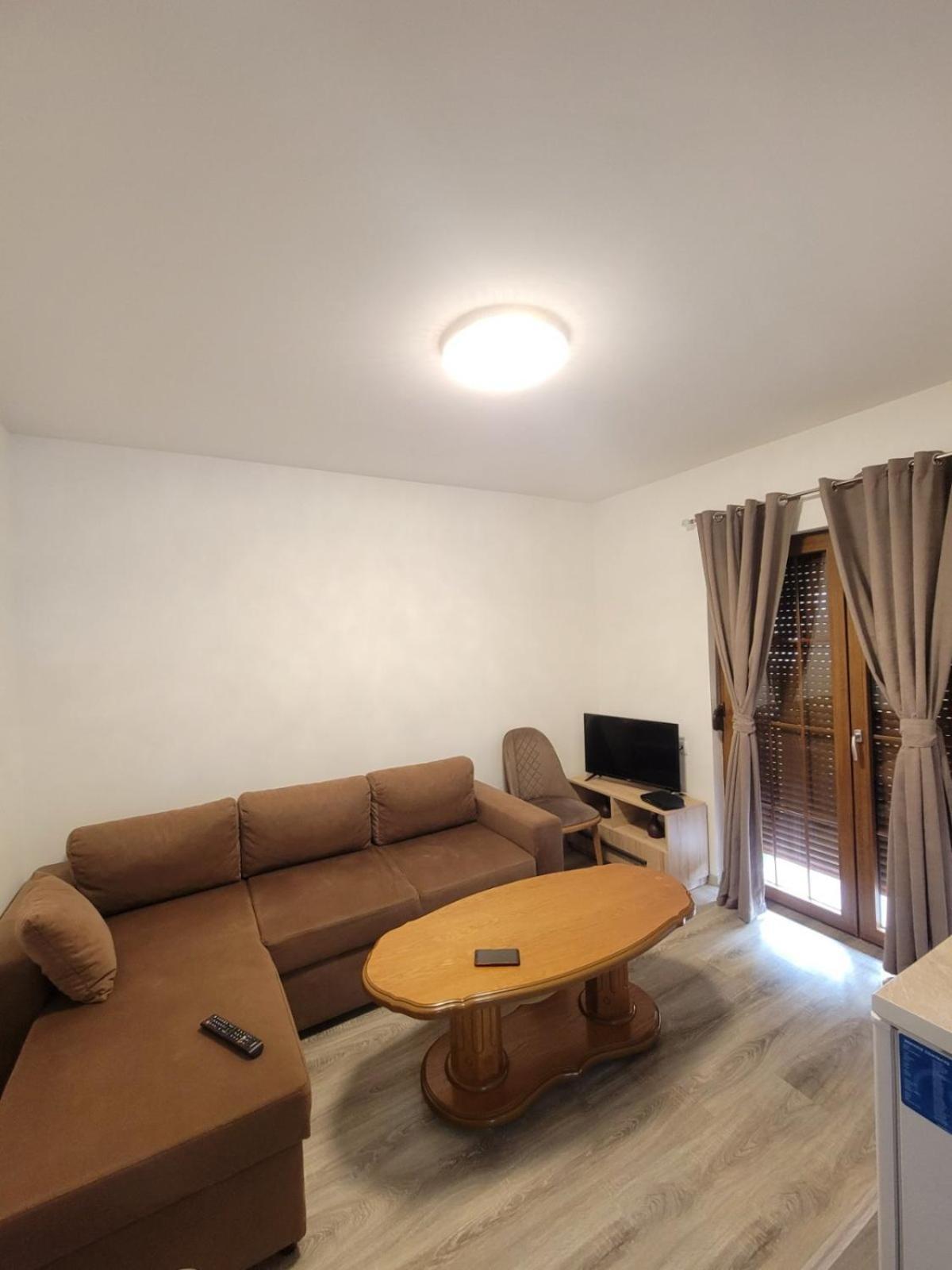 Eleon Motel Brezovica Exterior foto